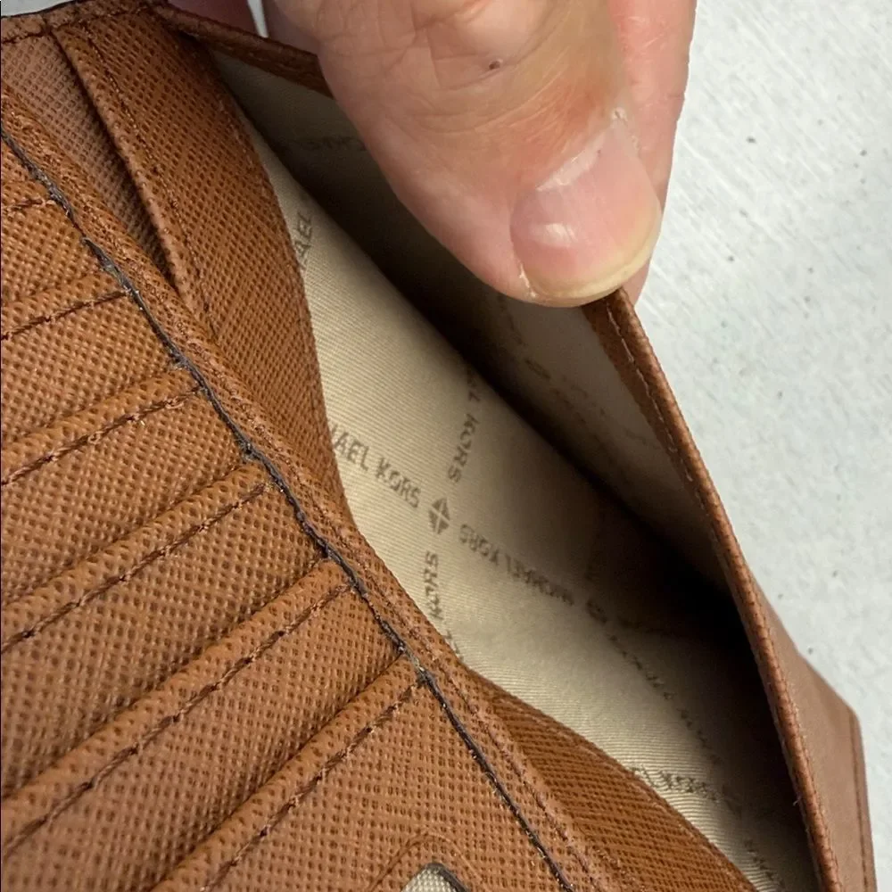 Michael Kors Travel Case Wallet